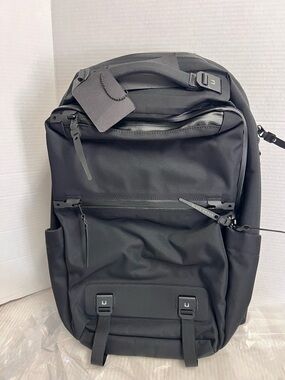 Black Ember Citadel H2 (25L) Backpack w/ Compression Straps